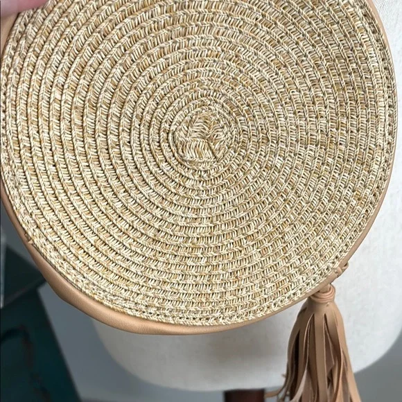 Vintage Inspired Floral Bag Detailed Embroidered Round Crossbody Final Sale - Picture 3 of 8